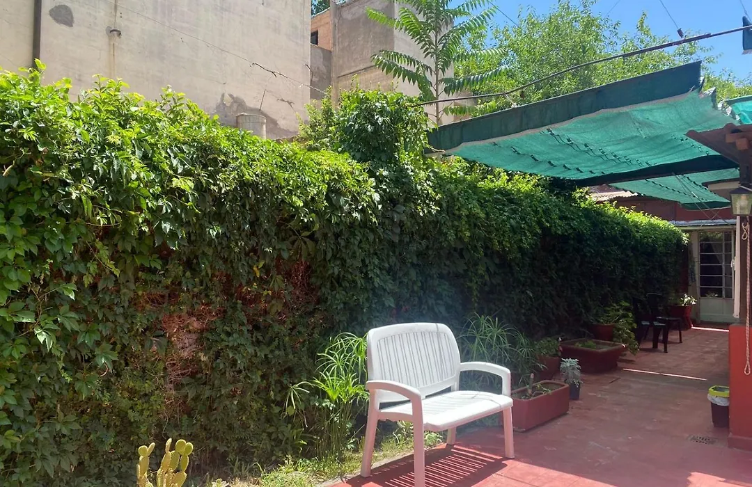 Houselyon-1
