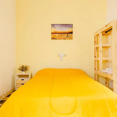 Beautiful Rooms In Old Inmigrants House-3